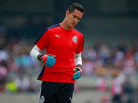 Raúl Gudiño no se irá a Europa hasta ser campeón con Chivas
