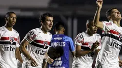 Sao Paulo cerró su participación en la Copa Libertadores con goleada sobre Binacional.
