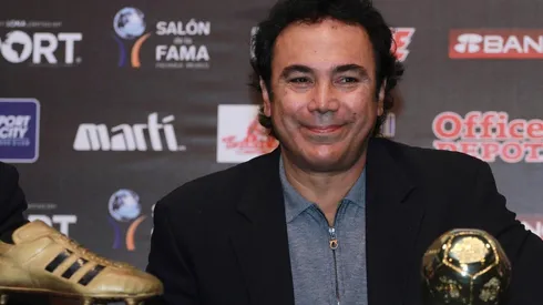 France Football, liquidado por hacerle el feo a Hugo Sánchez