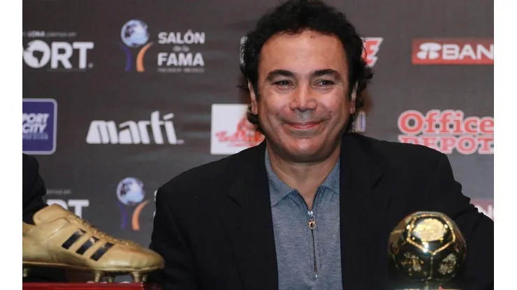 France Football, liquidado por hacerle el feo a Hugo Sánchez