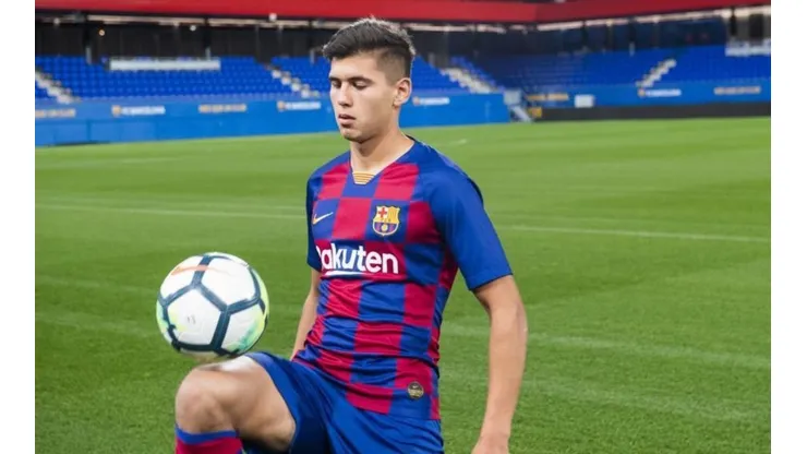 Santiago Ramos Mingo con la camiseta de Barcelona.