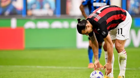 Todo muy Zlatan: Ibra fabricó un penal, lo erró y metió el 1 a 0 del Milan en el rebote
