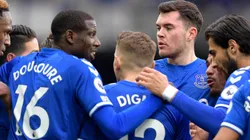 Video: centro perfecto de James, gol de Everton y todos a celebrar con el 10