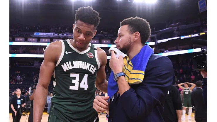 Giannis Antetokounmpo y Stephen Curry