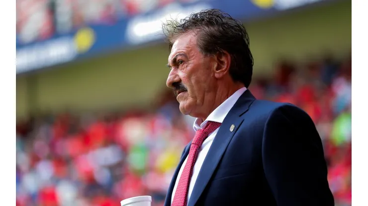 La Volpe dijo que Sinha podría haber jugador en el Real Madrid.