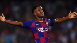 Ansu Fati festejando un gol en Barcelona.