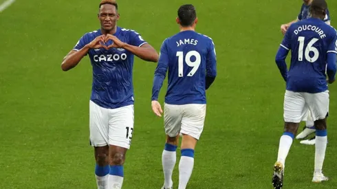 Yerry Mina está disponible para jugar el derbi de Merseyside.