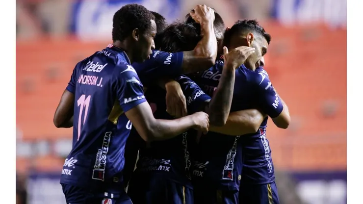 San Luis se quedó con el Clásico del Centro.