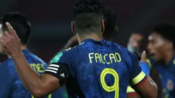 El emotivo festejo de Radamel Falcao tras conseguir su gol 35 con la camiseta de Colombia.