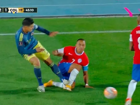 ¿Tuvo que ser expulsado James Rodríguez por esta jugada ante Chile?