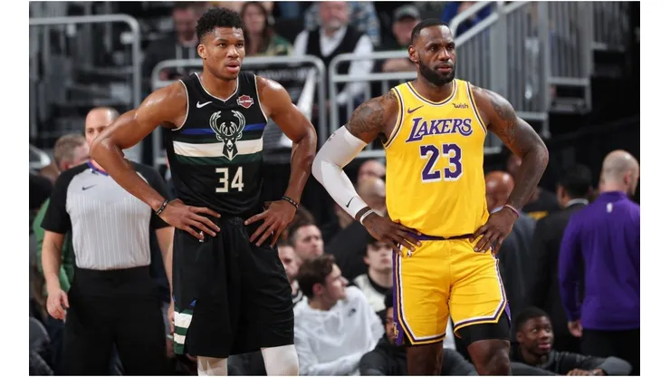Giannis Antetokounmpo y LeBron James