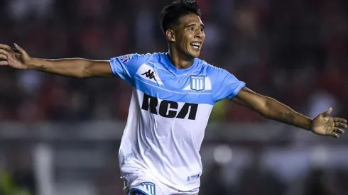 Matías Zaracho con la camiseta de Racing.