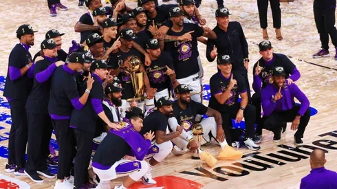 Los Angeles se rinde ante los Lakers campeones de NBA