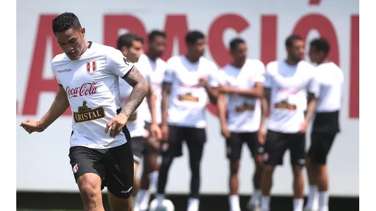 Perú jugará este martes contra Brasil que viene de ganar 5-0.