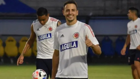 Santiago Arias, defensor del Bayer Leverkusen y la Selección Colombia.