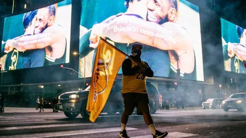 Locura en Los Angeles tras el título de los Lakers