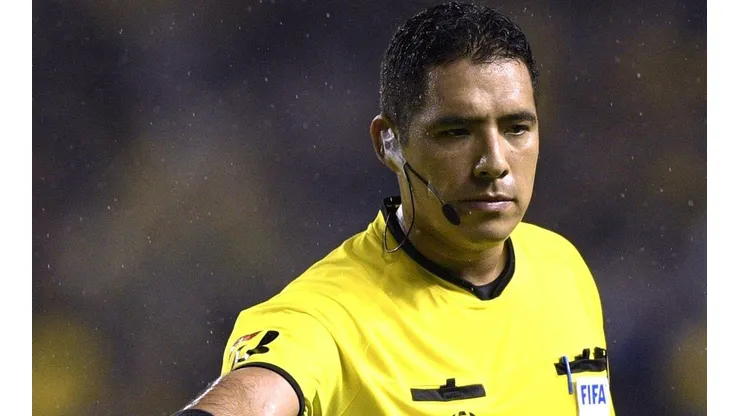 Diego Haro dirige desde el 2008 y es árbitro FIFA desde el 2013.