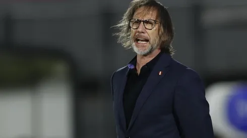 Perú rescató un empate en Paraguay con dos goles de André Carrillo.