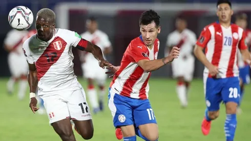 Luis Advíncula fue de los puntos más bajos de Perú.