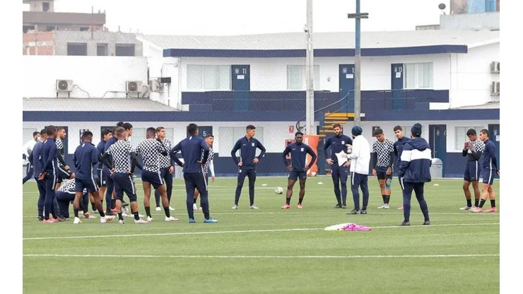 Alianza Lima entrena a los alrededores de Matute.