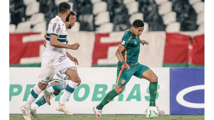 Fernando Pacheco juega su primera temporada en el fútbol de Brasil.