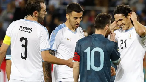 Cavani dio detalles de su pelea con Messi: "A veces las palabras duelen"