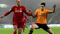 Raúl Jiménez le contestó a Virgil Van Dijk.