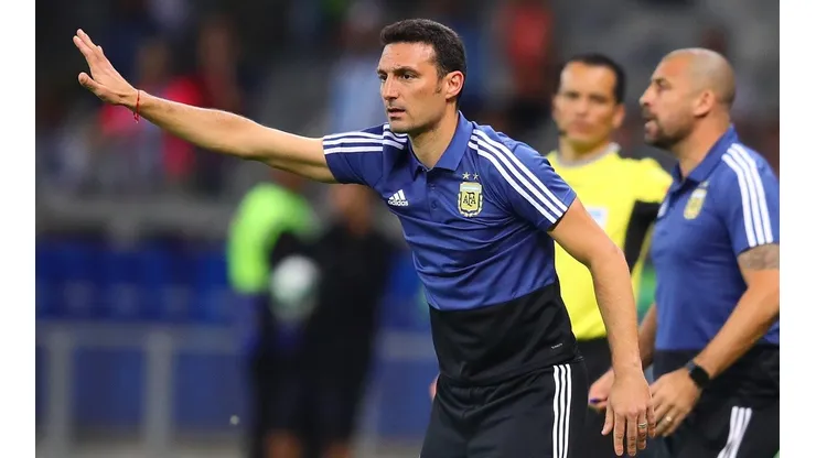 Lionel Scaloni no tiene mucho tiempo para seguir probando.