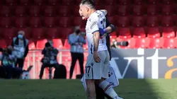 La foto llorando que Medel publicó porque no podrá estar con la Selección de Chile