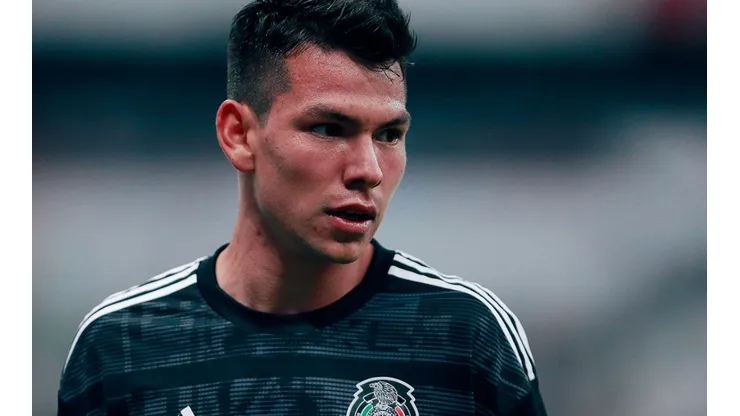Hirving Lozano tendría prohibido viajar con el Tri por contagios de coronavirus en el Napoli.