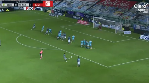 León le empató a Mazatlán con un golazo de tiro libre de Meneses