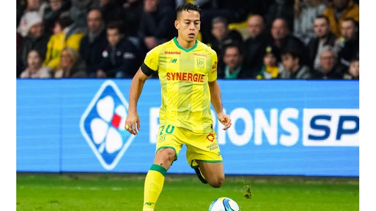 Benavente dejó Nantes de Francia y llega a préstamo al Antwerp.