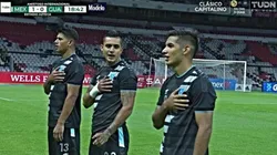 Chucho López se olvidó el himno de Guatemala y sus compañeros lo corrigieron