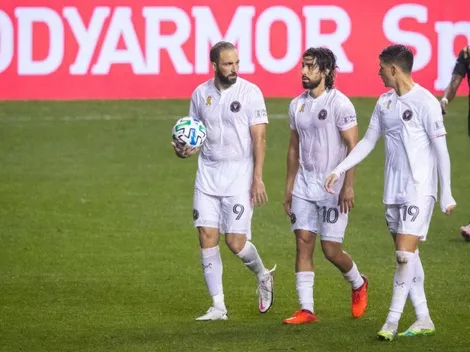 Gonzalo Higuaín no paró de lanzarle elogios a Rodolfo Pizarro