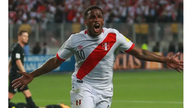 Jefferson Farfán fue el autor de uno de los goles más gritados de la historia.