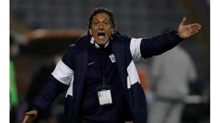 Mario Salas sigue sin ganar en la Copa Libertadores con Alianza Lima.