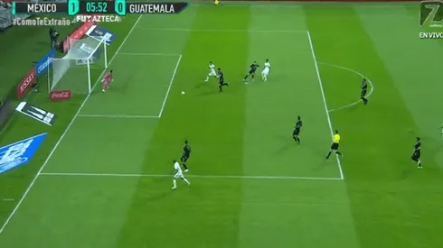 Henry Martín adelantó al Tri ante Guatemala.