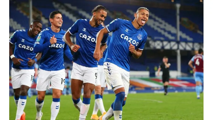 La celebración del Everton en el 2-1 parcial contra West Ham en Carabao Cup.