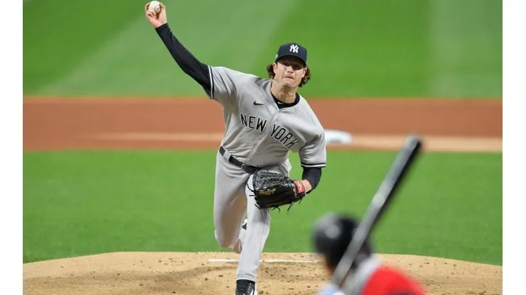 Gerrit Cole logra debut triunfal en postemporada con los Yankees
