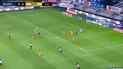 Nahuel Guzmán y el poste sostienen a Tigres UANL