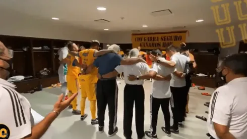 Se aferra a la fe: Tigres rezó antes del Clásico Regio