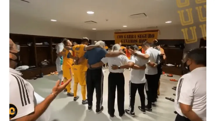 Se aferra a la fe: Tigres rezó antes del Clásico Regio