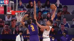 Lo mandó a la escuela: Davis y un tapón descomunal a Michael Porter