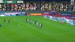 Todo mal para Pumas: Álvarez fue expulsado y Cabrera metió el primer gol