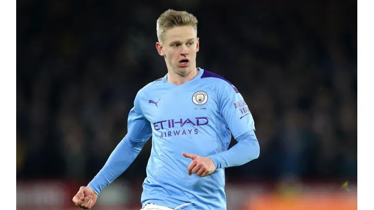 Oleksandr Zinchenko durante un partido de Manchester City.