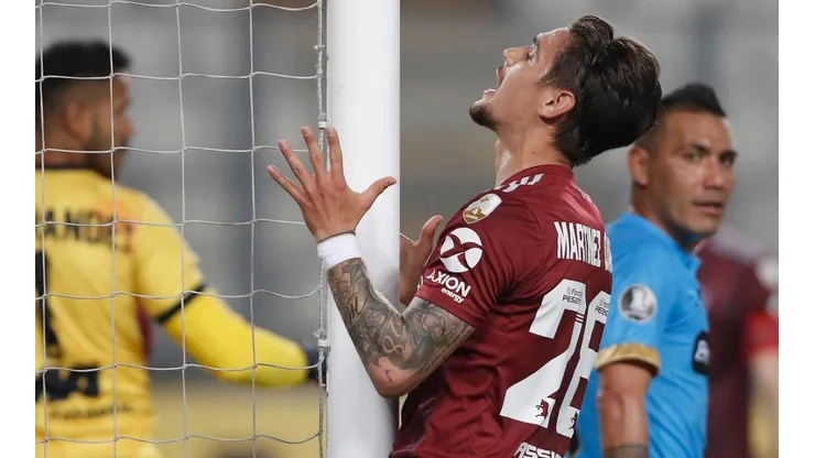 Lucas Martínez Quarta en el partido ante Binacional.