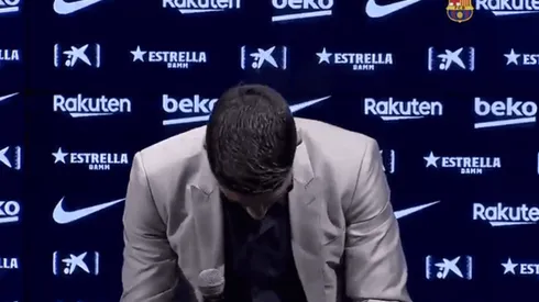 Video: Suárez rompe en llanto en su despedida del Barcelona