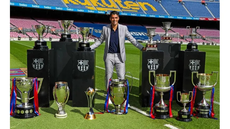 Los cinco jugadores que acompañaron a Suárez en su despedida del Barcelona
