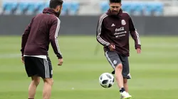 Oribe Peralta y Miguel Layún (Getty)