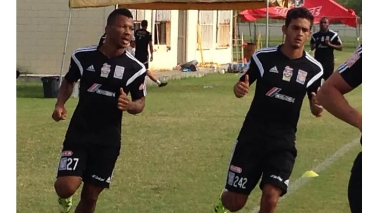 Ike Uche pone a Tigres UANL contra la pared (@TigresOficial)